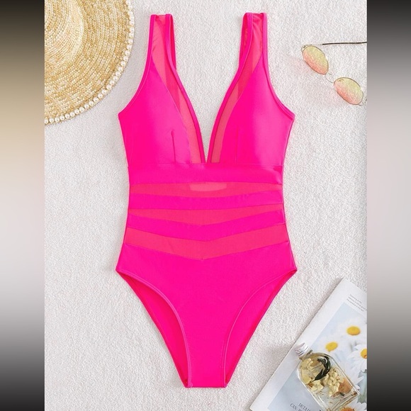 Mesh insert one piece swimsuit